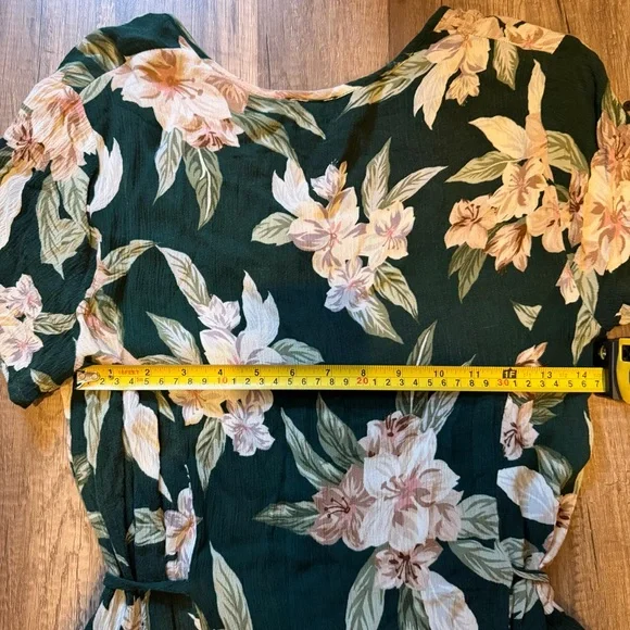 Show Me Your MuMu Dark Green Floral Romper Size Womens Med EUC - Picture 9 of 9